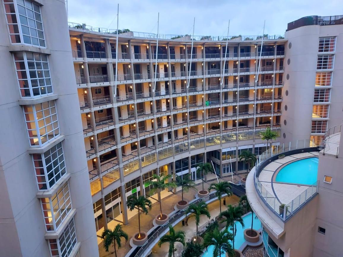 Ocean Sunrise At The Sails - Durban Point Waterfront Apartment Екстериор снимка